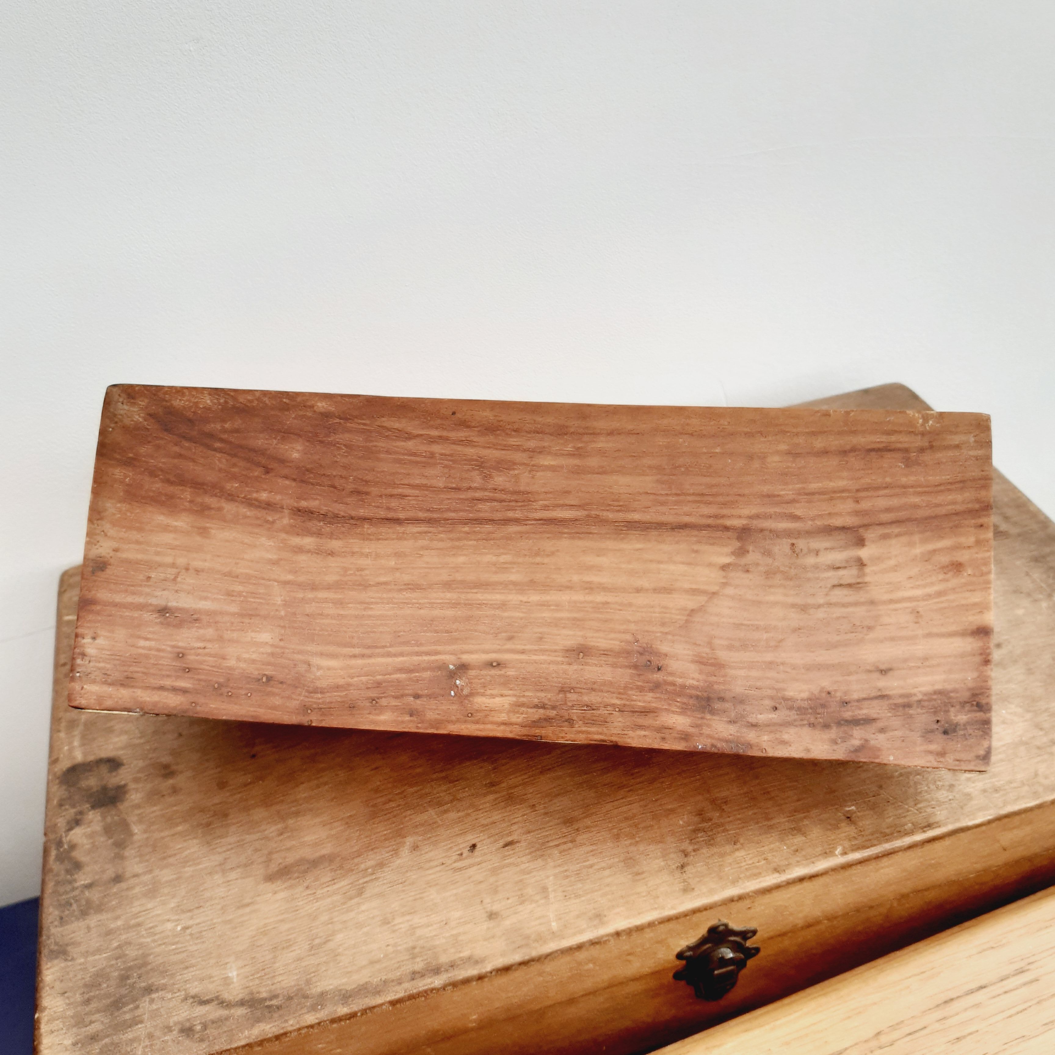 Porte courrier bois et laiton