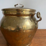 Brass vase / bucket