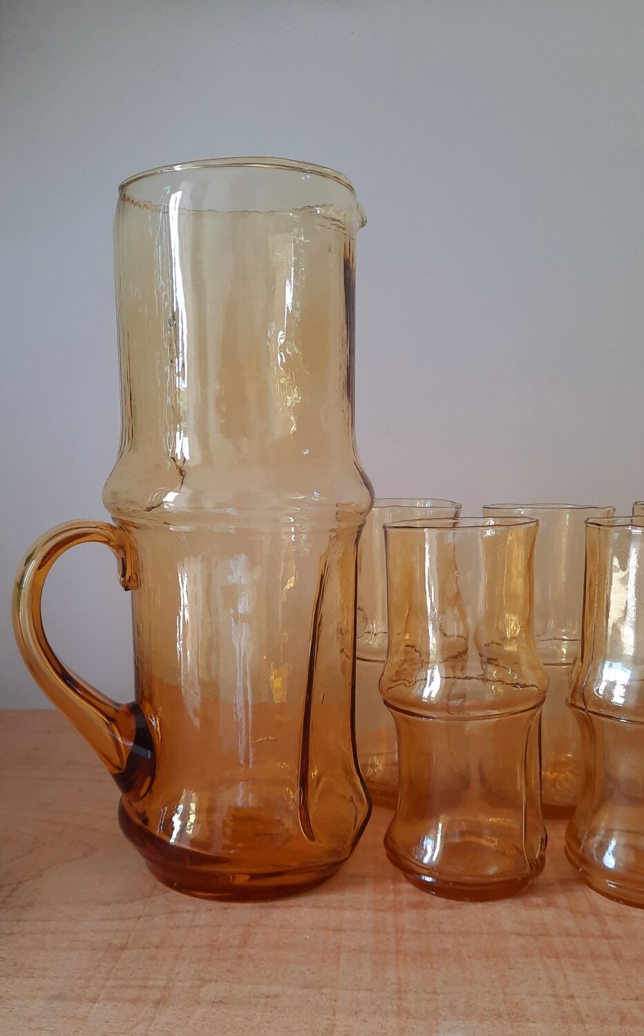 Vintage amber orangeade service