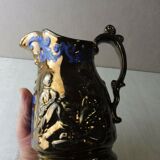 Decanter decoration relief, in jersey ceramic, nineteenth