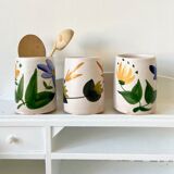 3 chops in cracked ceramic flowers