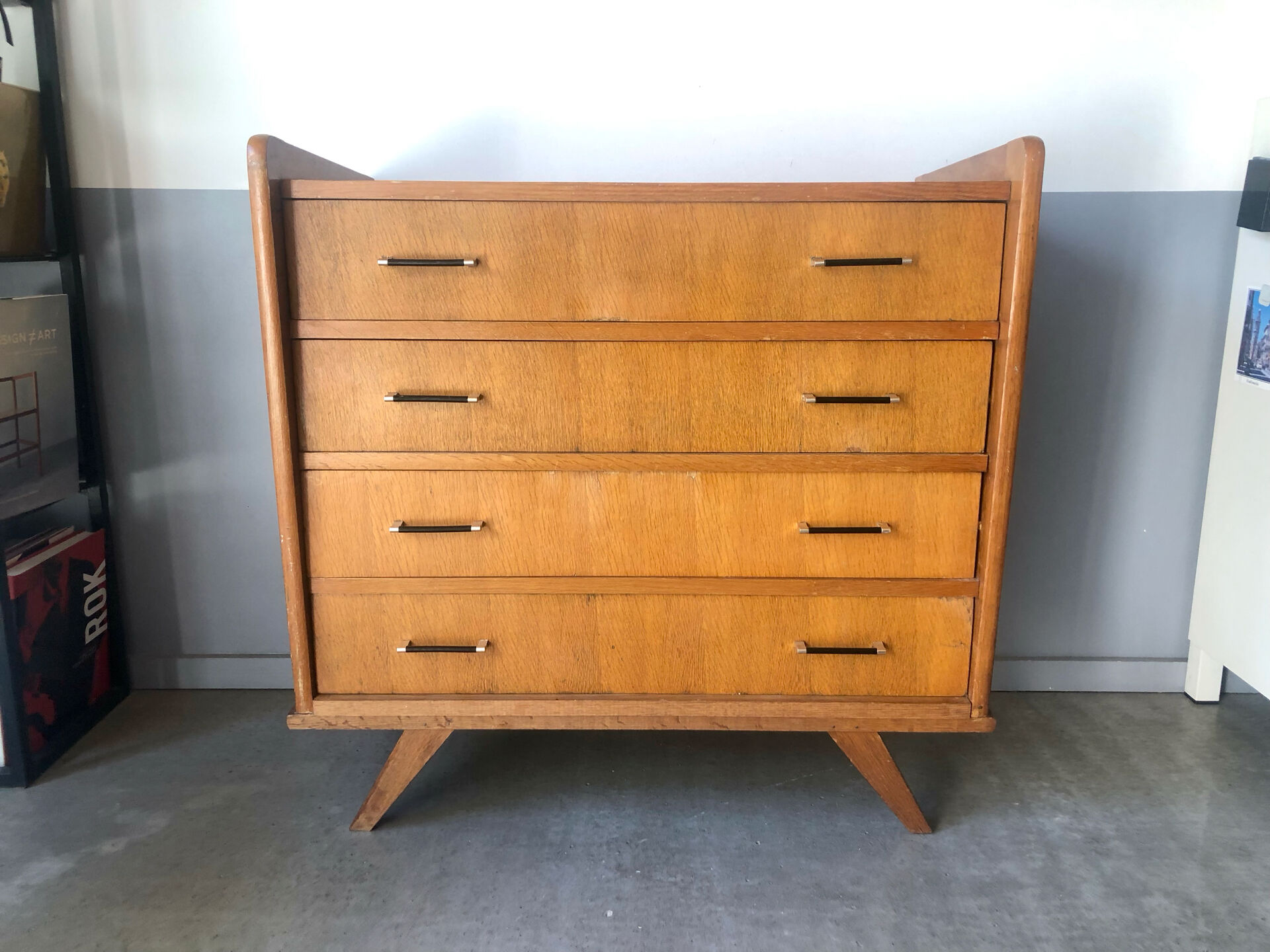 Vintage chest of drawers