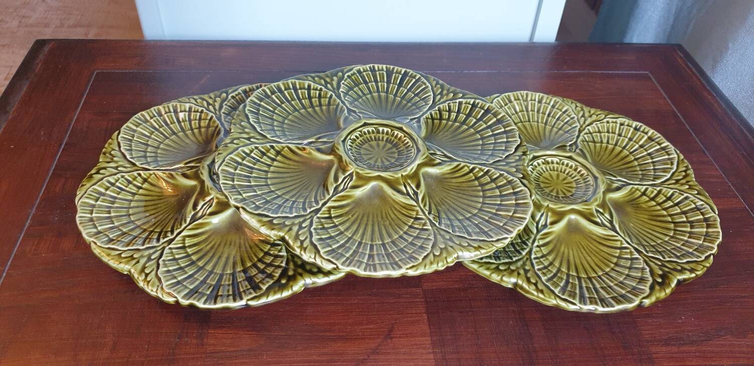 Three Sarreguemine oyster plates