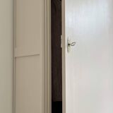 Armoire bonnetière parisienne