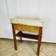 Table de toilette