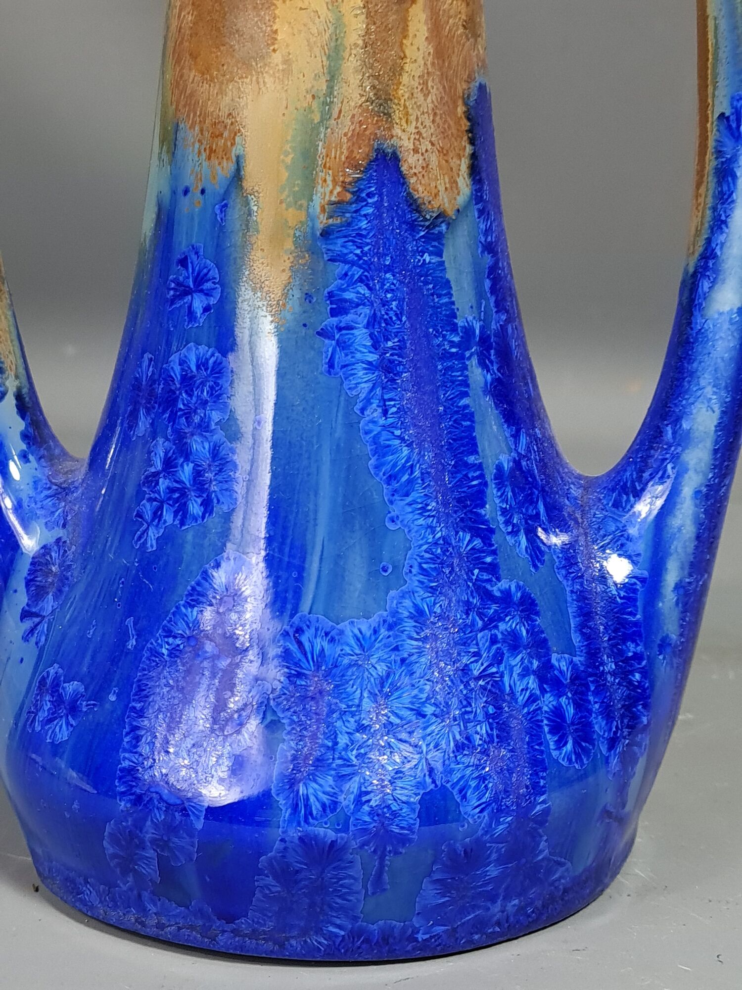 Vase in flamed & iridescent sandstone by G. Méténier