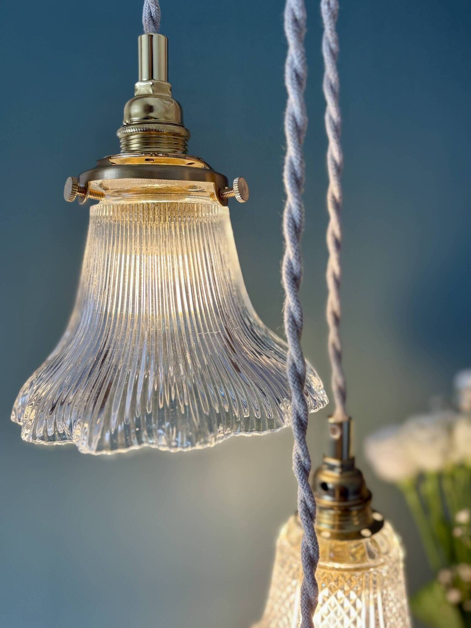 Vintage triple tulip pendant light in chiseled glass and holophane