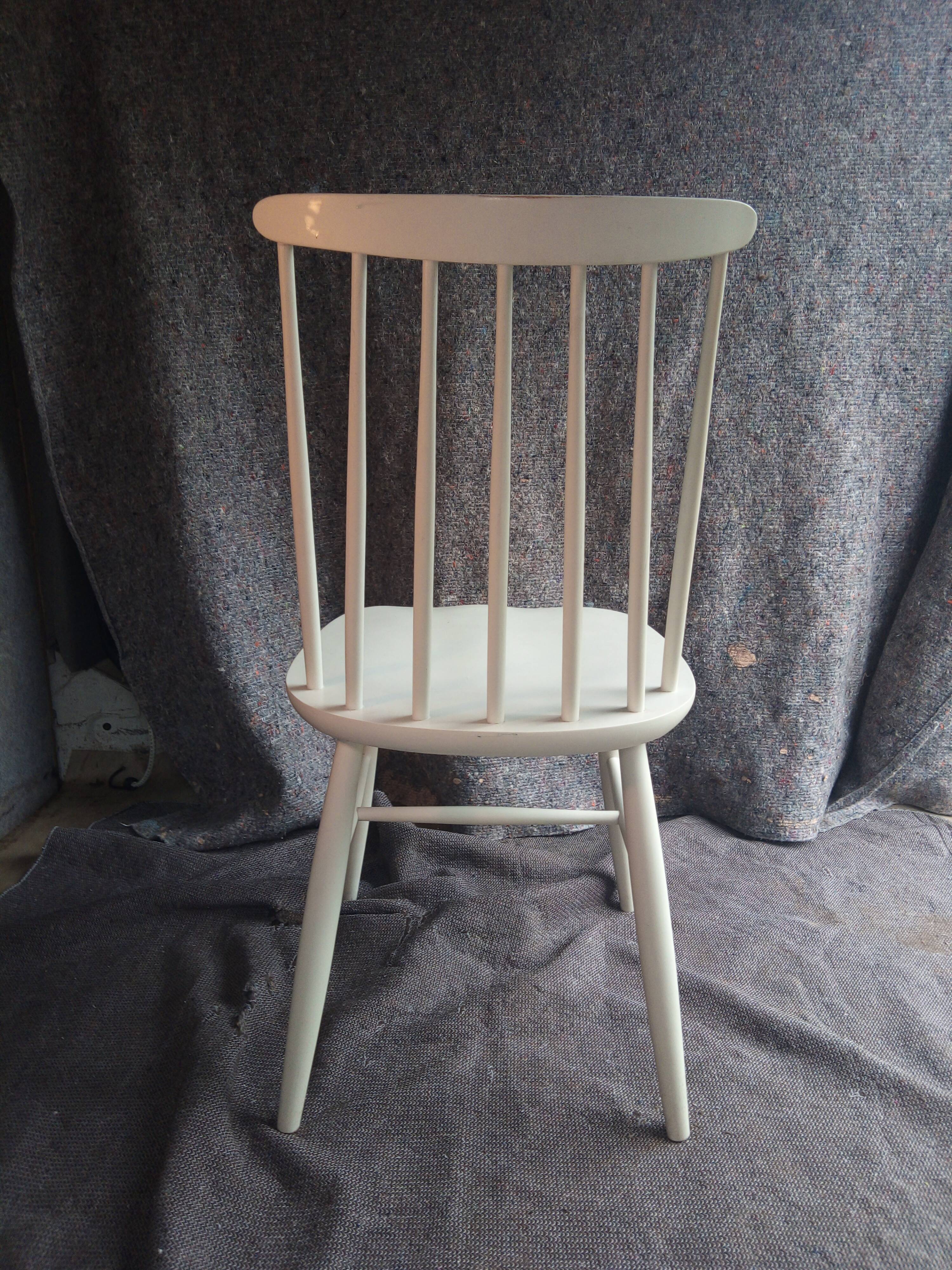 Scandinavian chair back bars