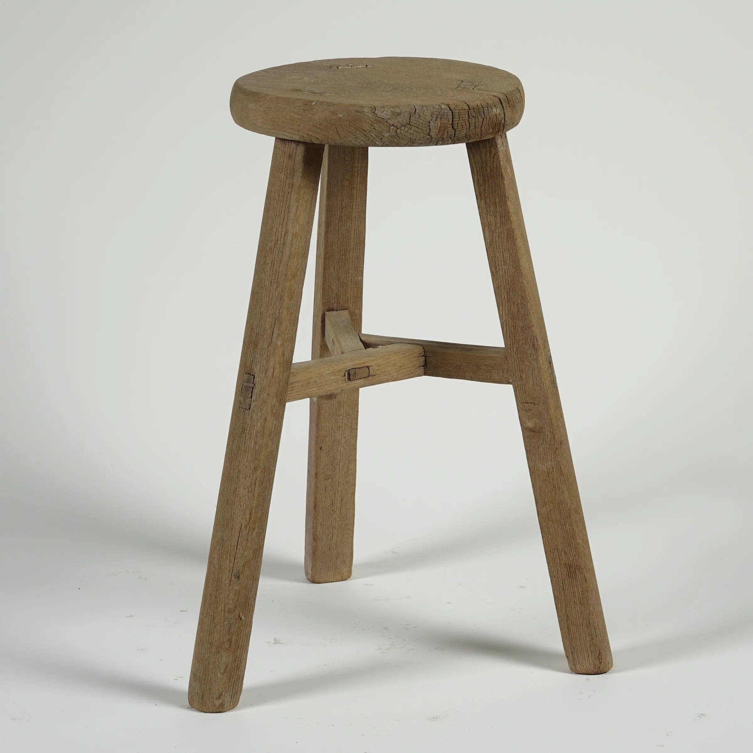 Gong - Antique Chinese pine stool, round seat no. 7