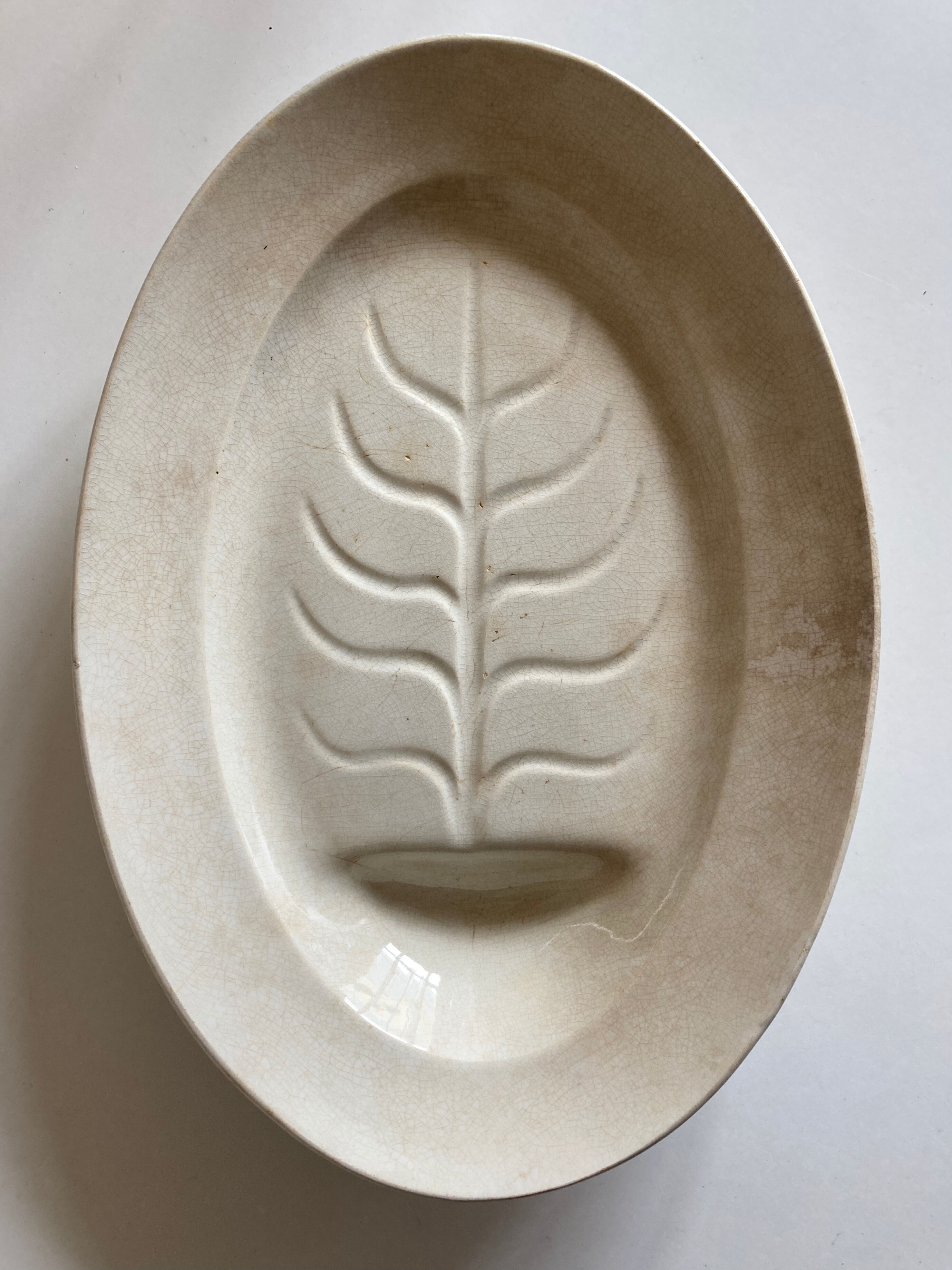 Poultry dish in earthenware Creil and Montereau