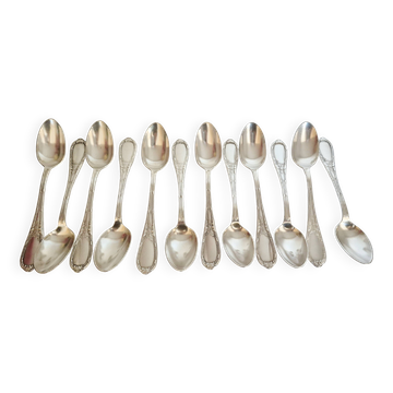Cuillères à dessert , cuillères à café en argent, "métal blanc "
