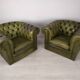 Paire de fauteuils Chesterfield cuir vert