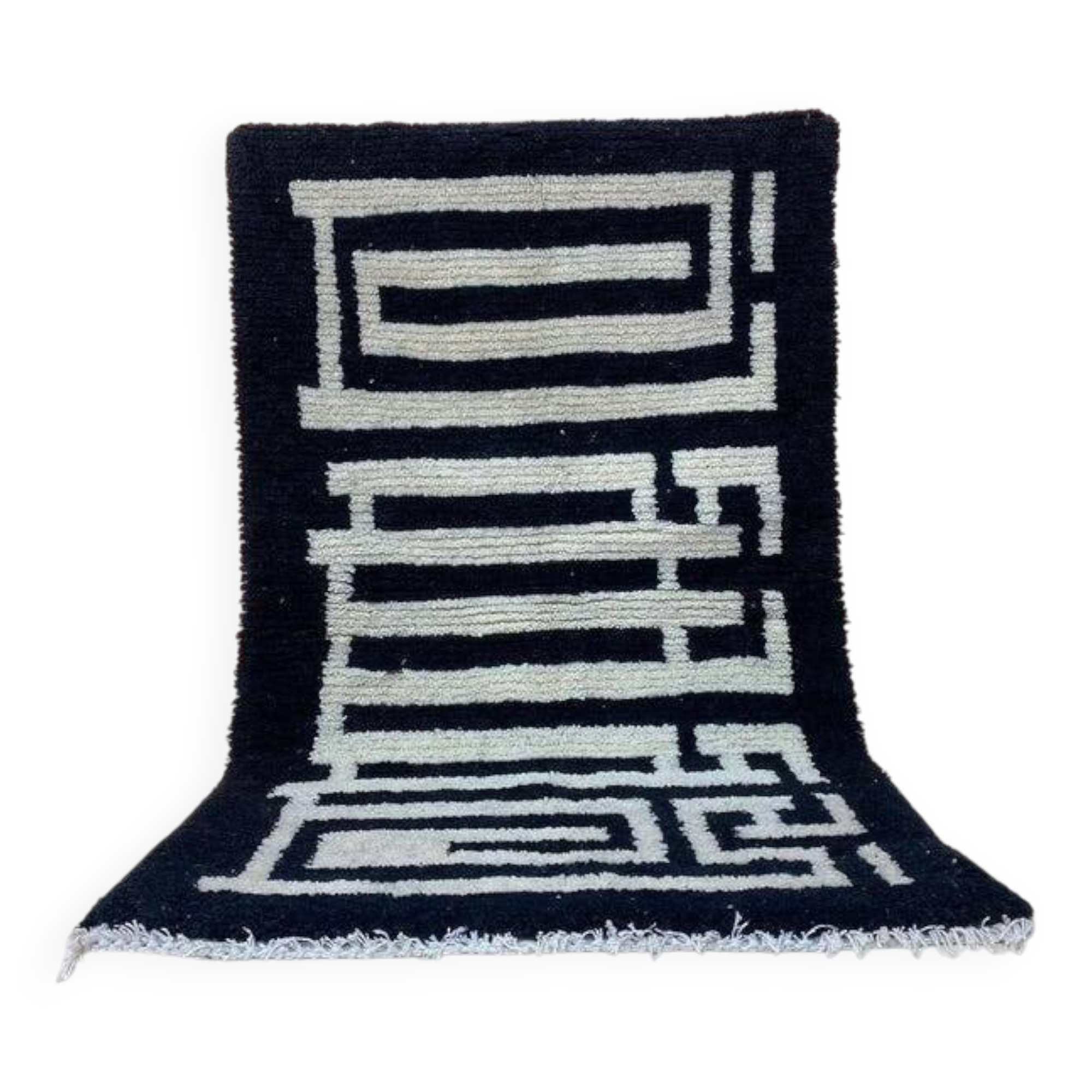 Ecru Berber rug with geometric patterns, 250cm x 150cm