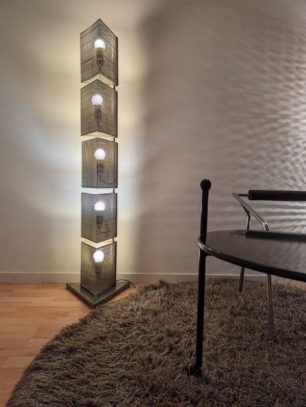 2 lampadaires totem post-moderne 80s
