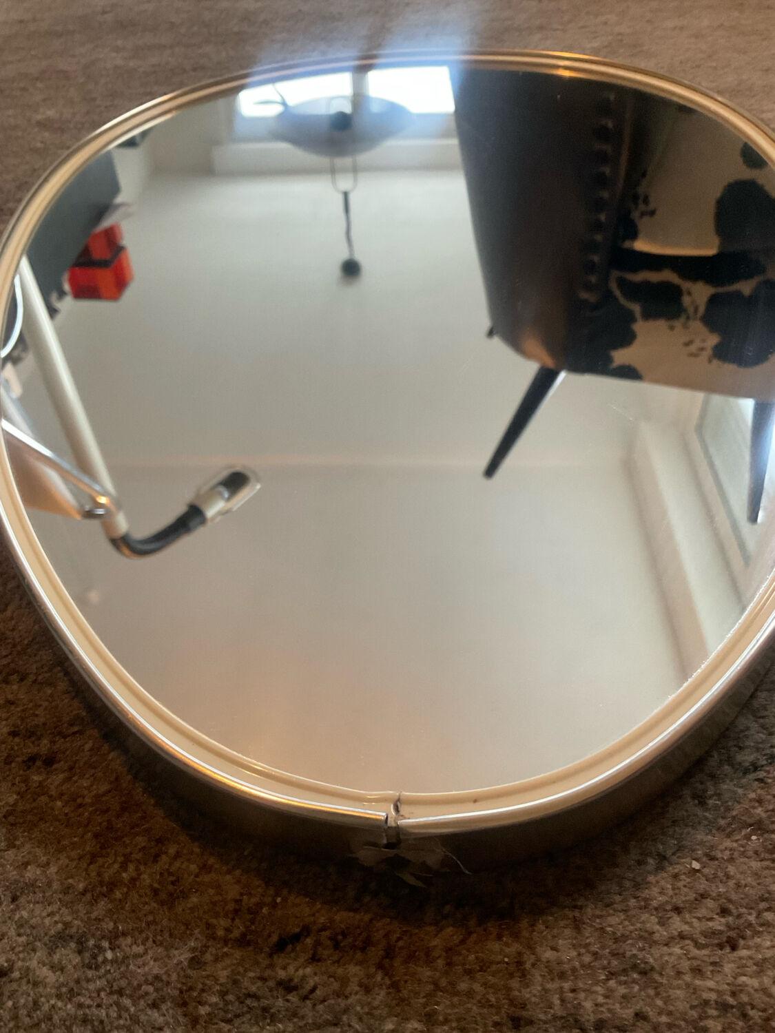 Miroir asymétrique œuf forme libre des années 60