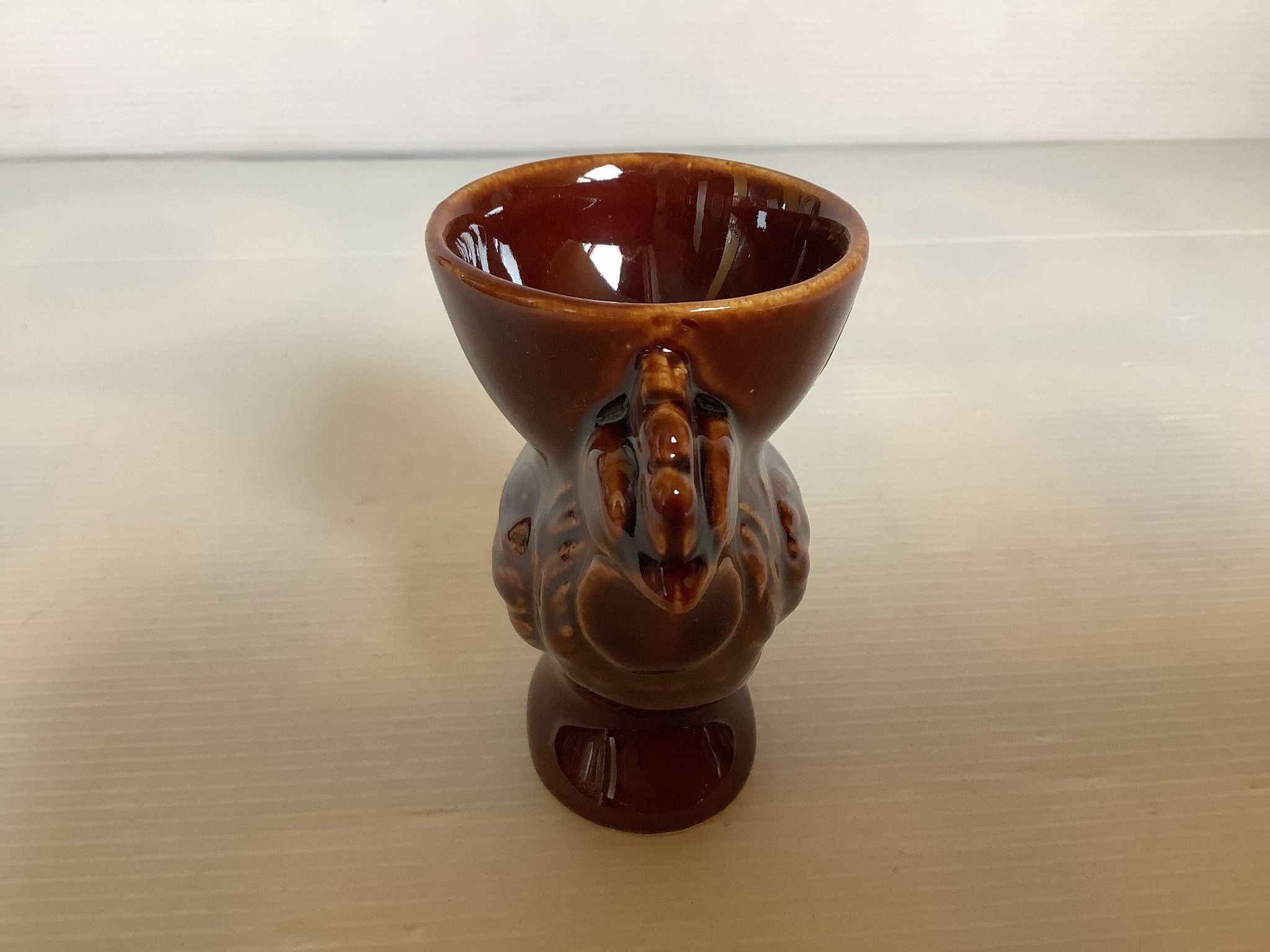 Coquetier poule marron royal keramiek