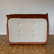 Canapé Togo deux places par Michel Ducaroy pour Ligne Roset