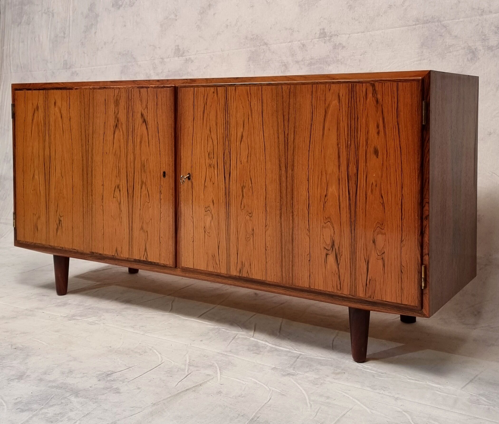 Scandinavian sideboard by Carlo Jensen for Hundevad & Co - Rosewood - Ca 1960