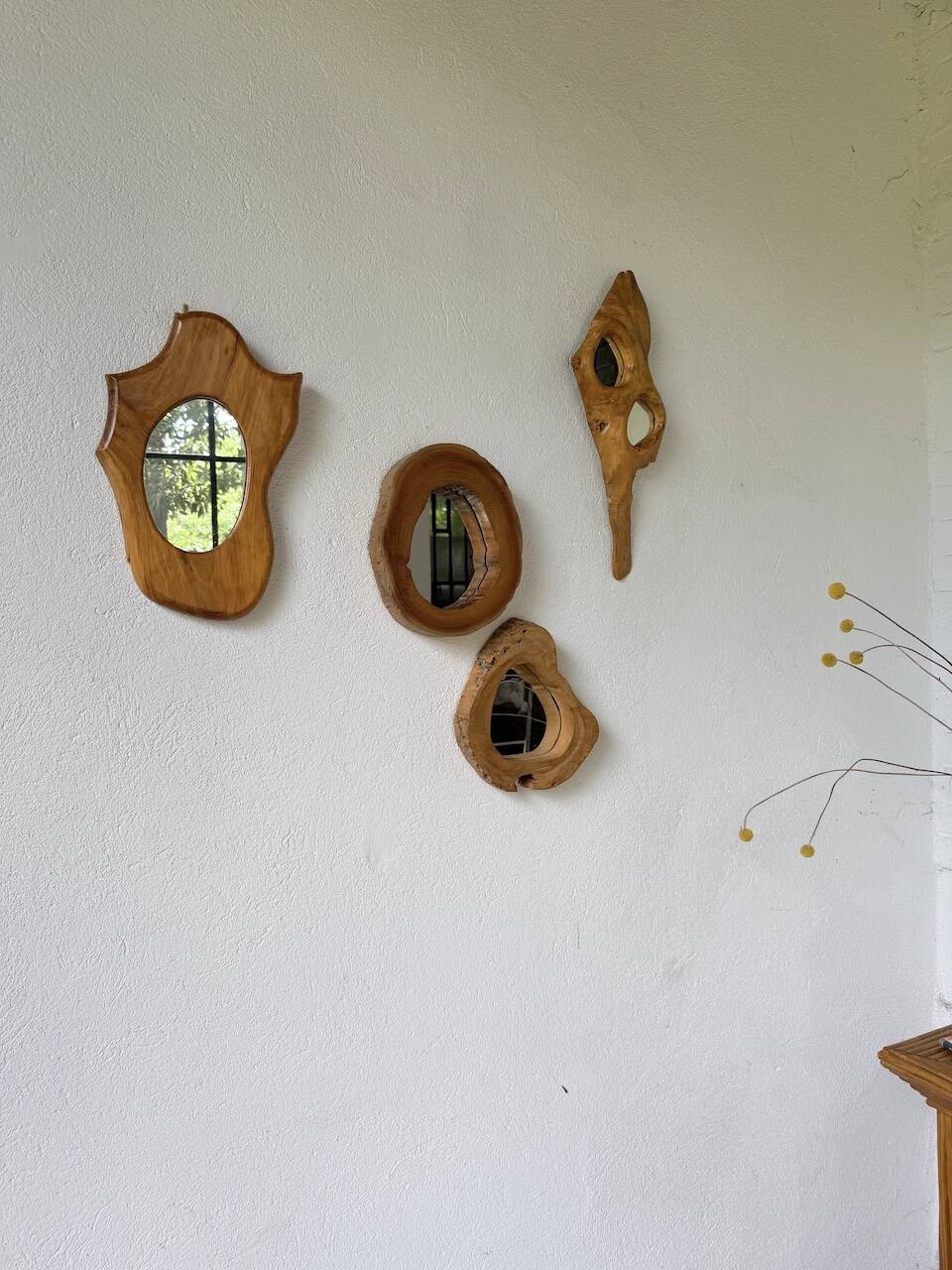 Set de 4 miroirs organiques brutalistes en bois années 50