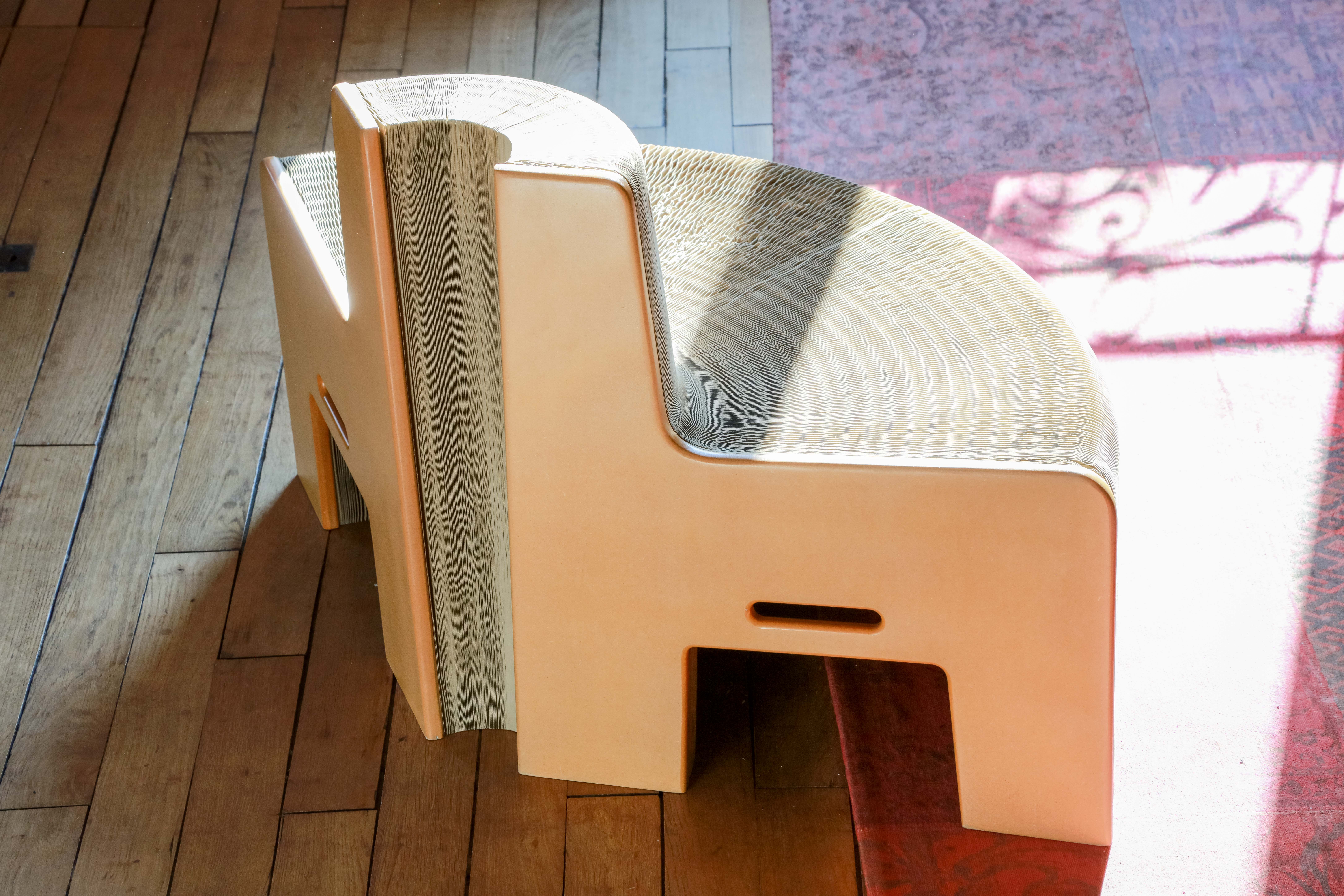 Extendable armchair design by Chishen Chiu Flexible Love circa 2000