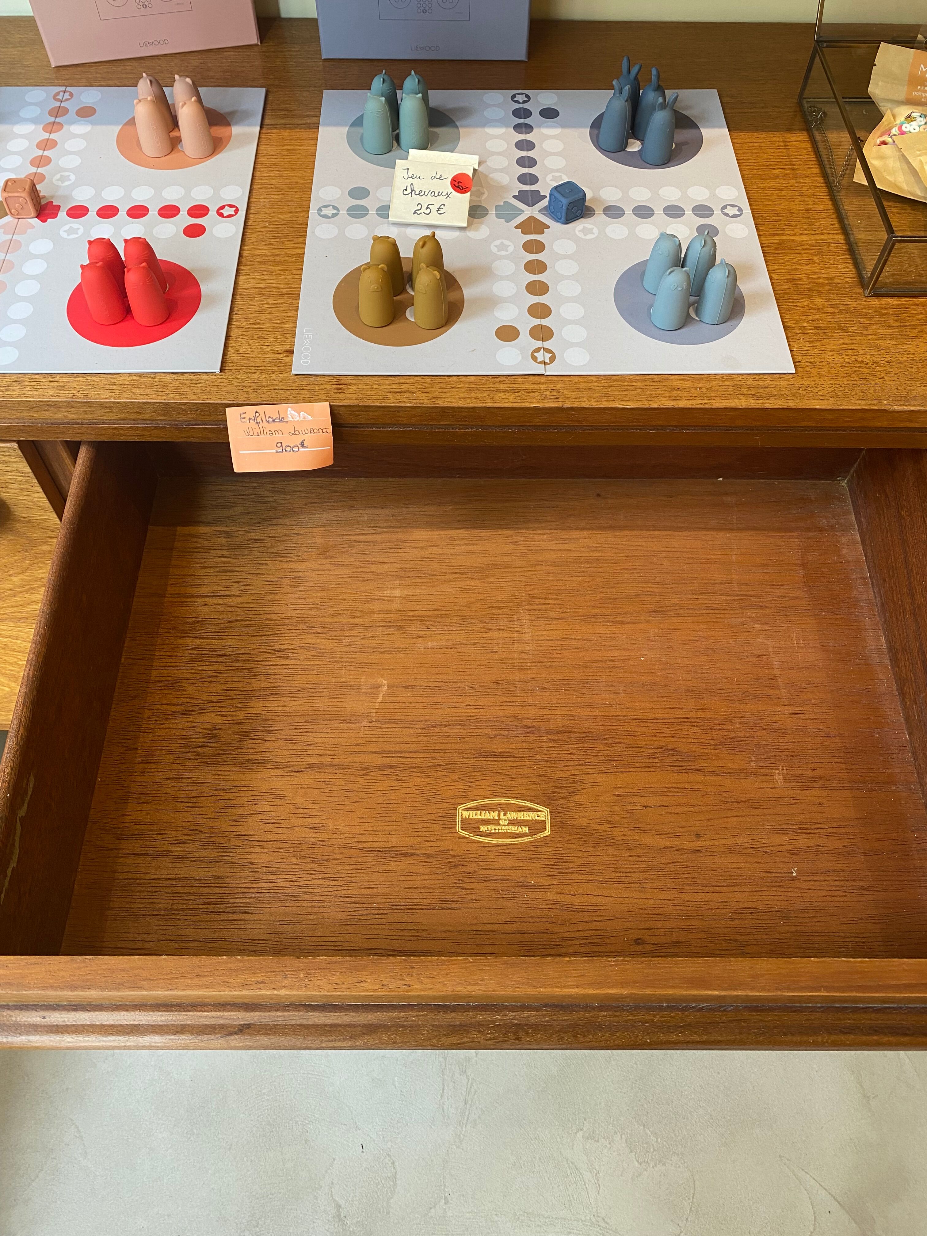 Sideboard William Lawrence