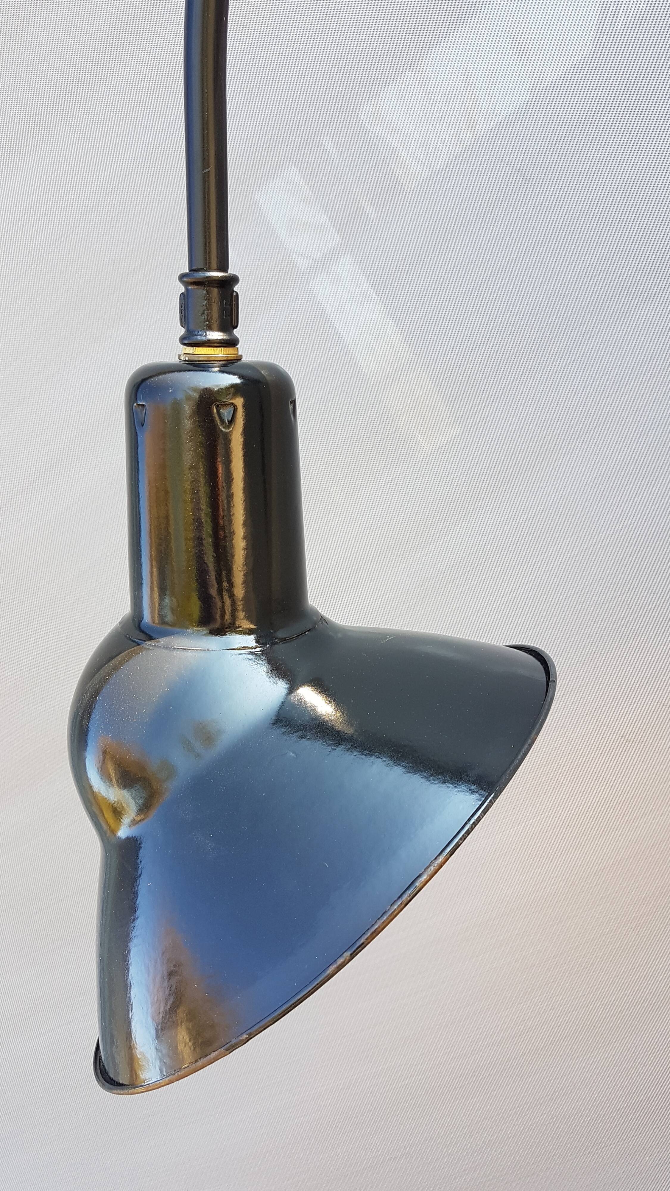 Wall light curve deported enamelled sheet metal Lampshade