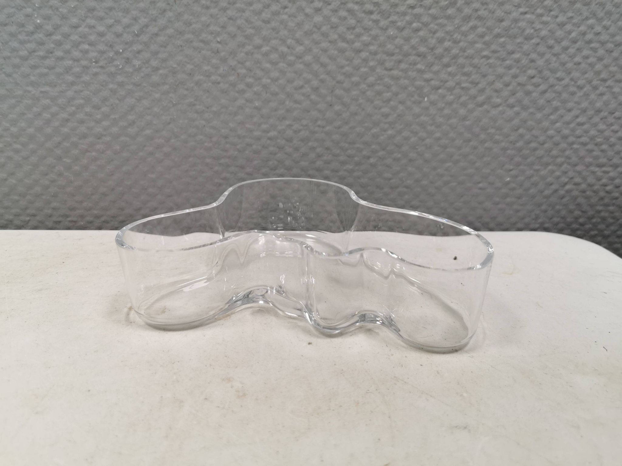 Stylish Alvar Aalto bowl, Finland, estimated to date from the 1980s–90s