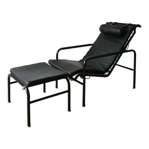 Fauteuil et ottoman Genni de Gabriele Mucchi, Zanotta 1990