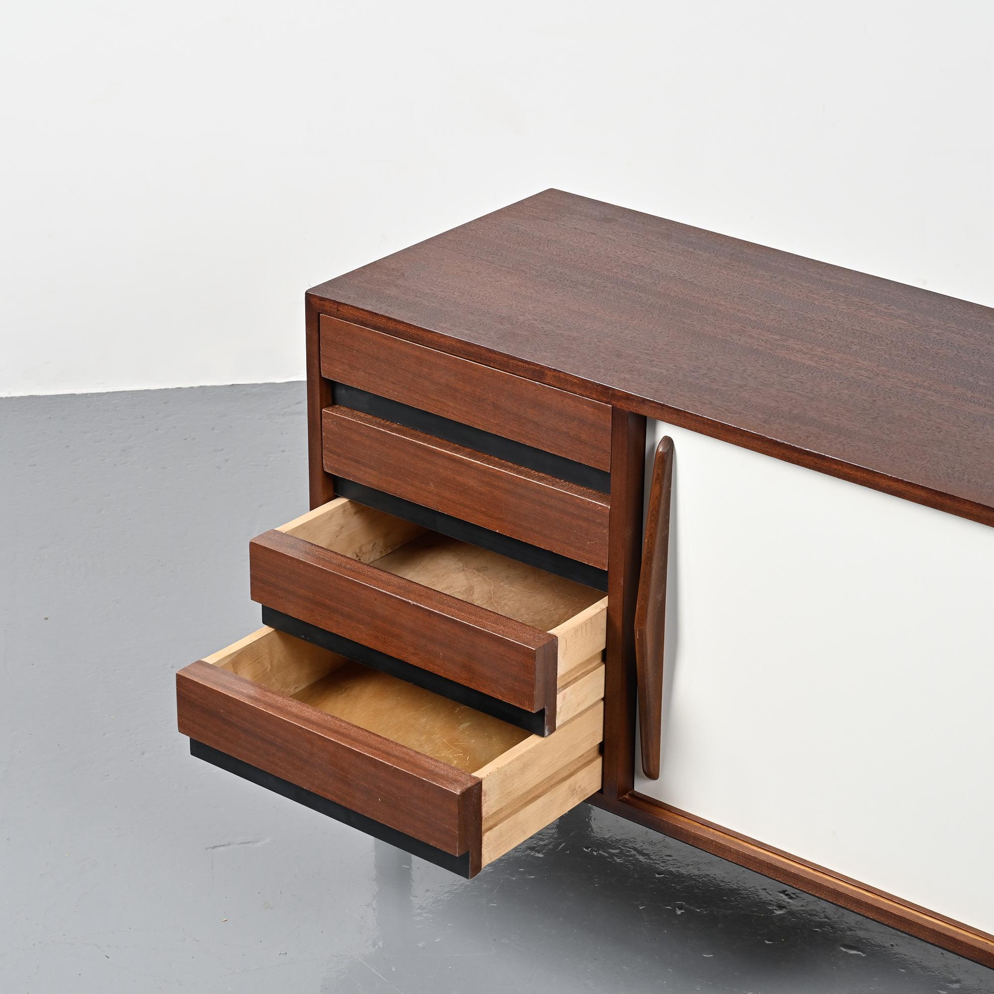 Enfilade Cansado par Charlotte Perriand, circa 1960