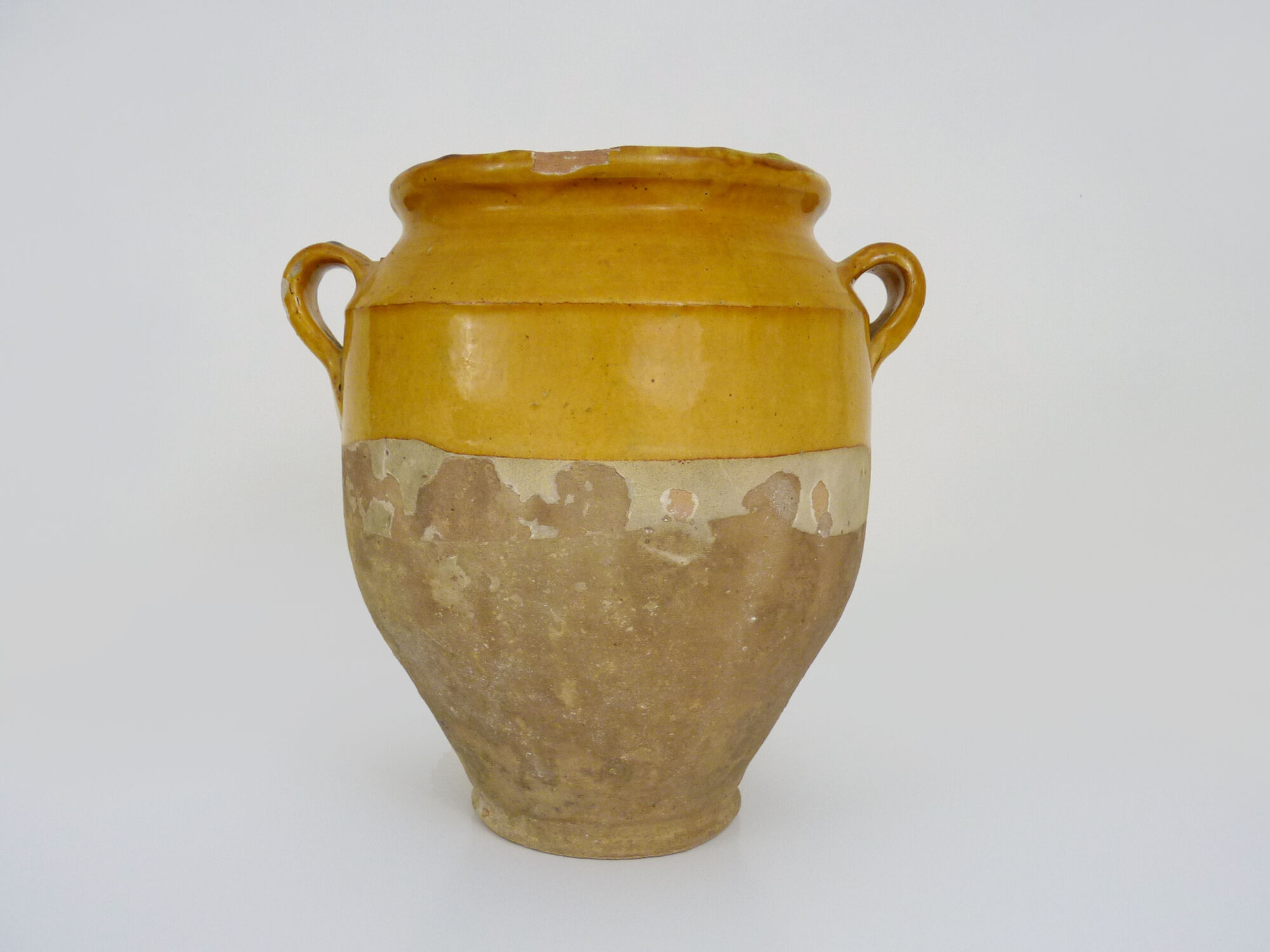 Glazed yellow confit pot, south west of France. Conservation pot. Pyrenees XIXth