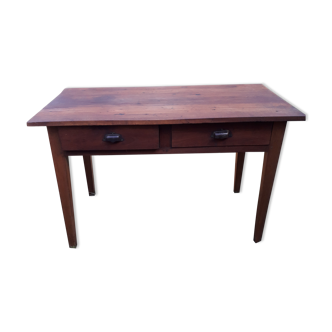 Farm table