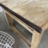 Work table from 1880 with drawers