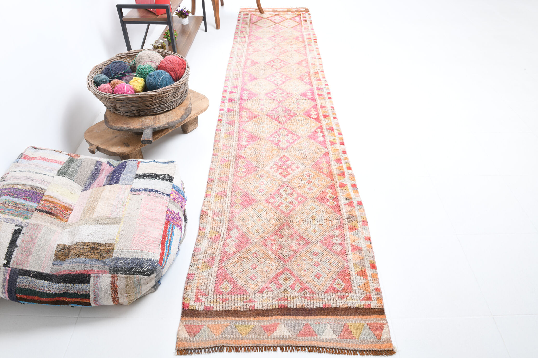 3x12 Striped Design Carpet,373x79Cm