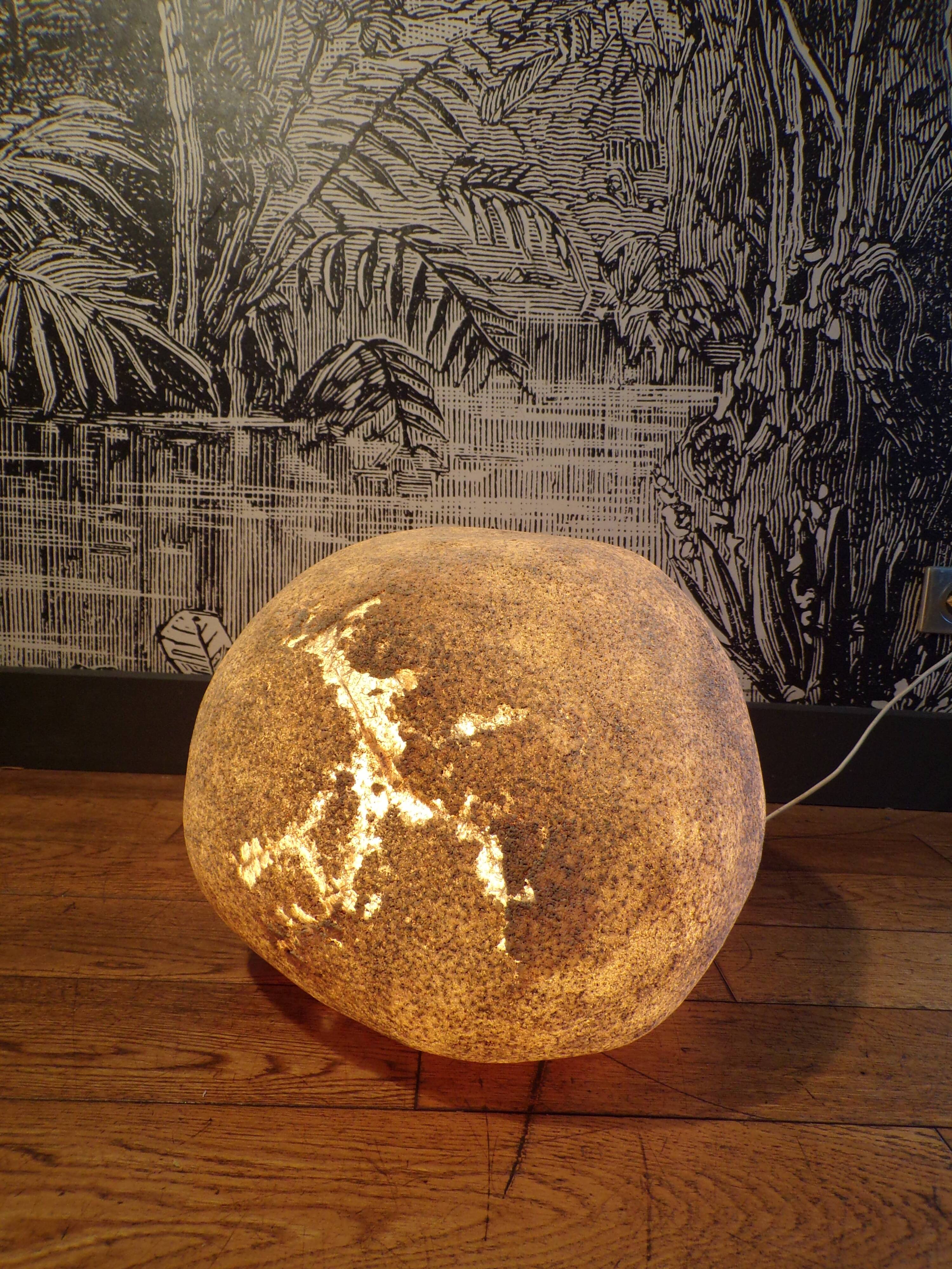 XL stone lamp Dora by André Cazenave damaged