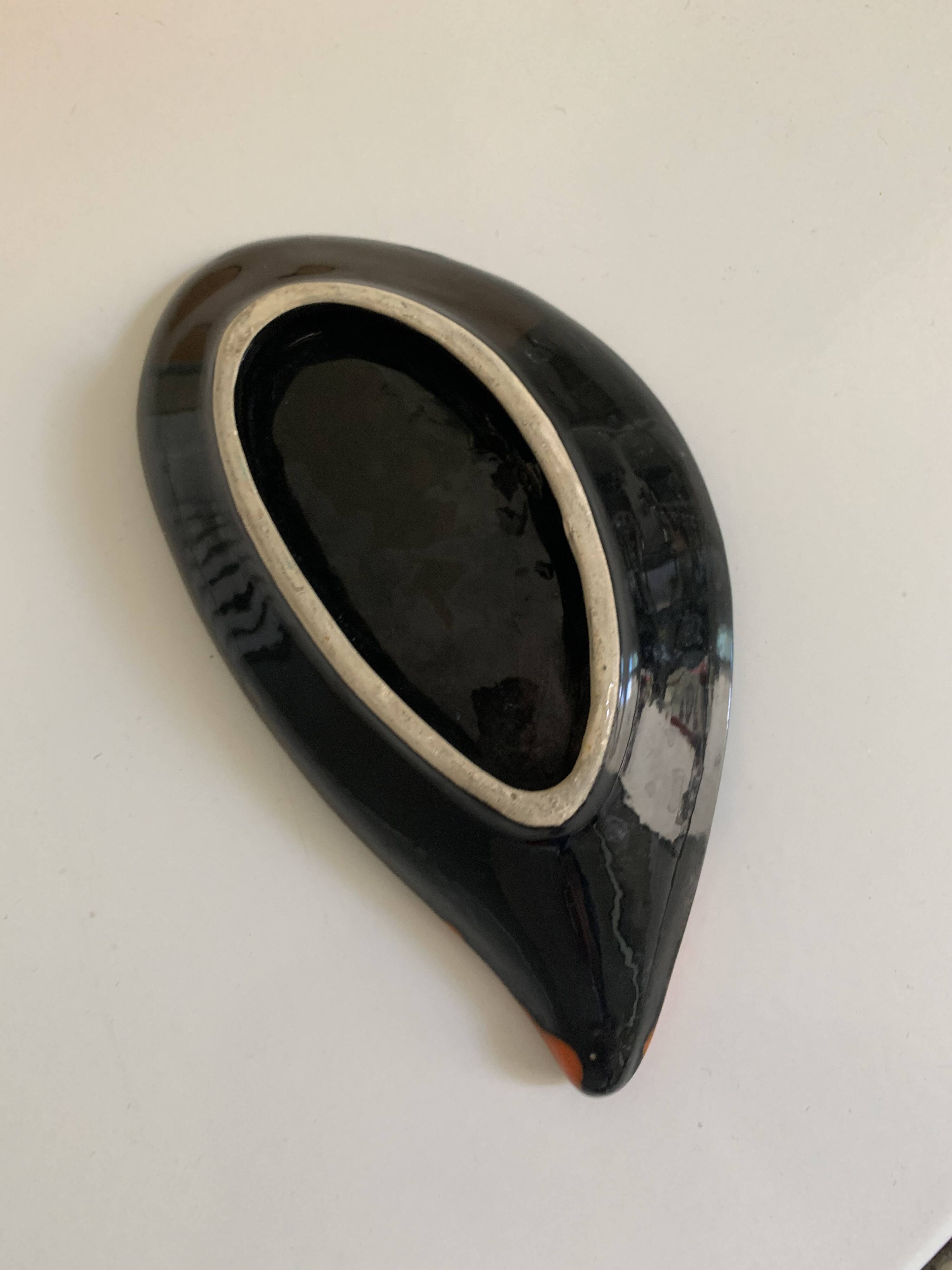 Pocket tray ceramic mold