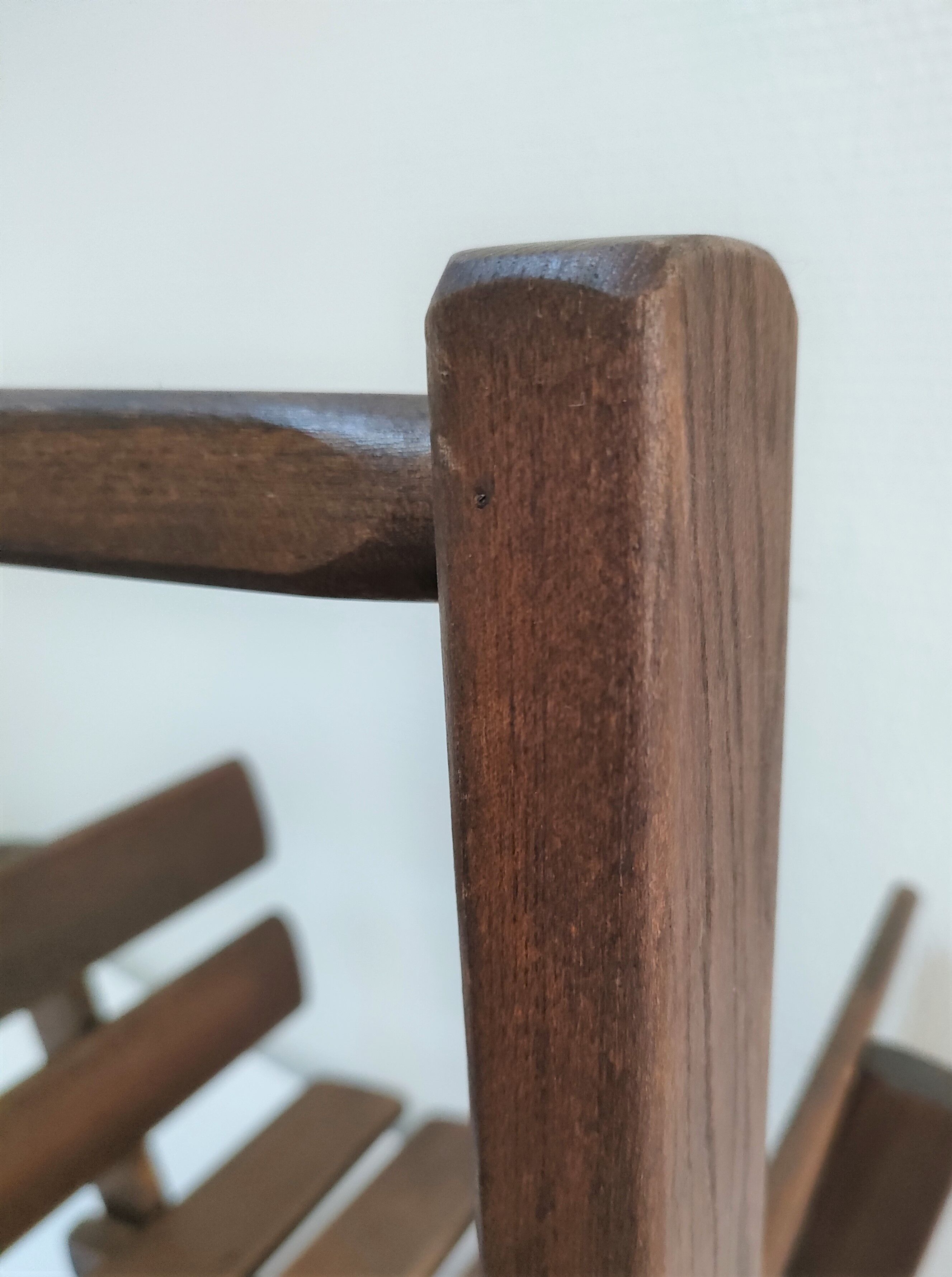 Solid wood log basket with vintage slats