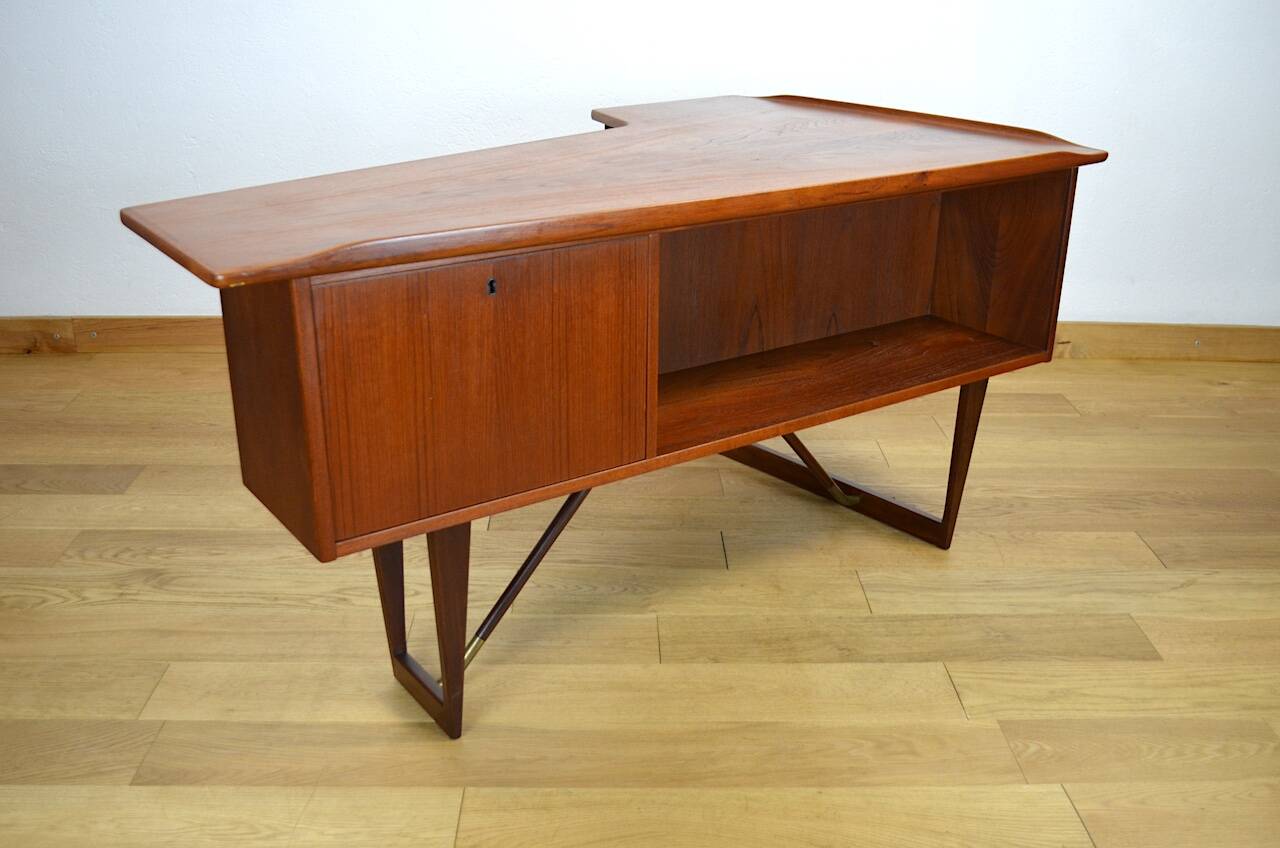 Boomerang desk by Peter Lovig Nielsen 1950/1960