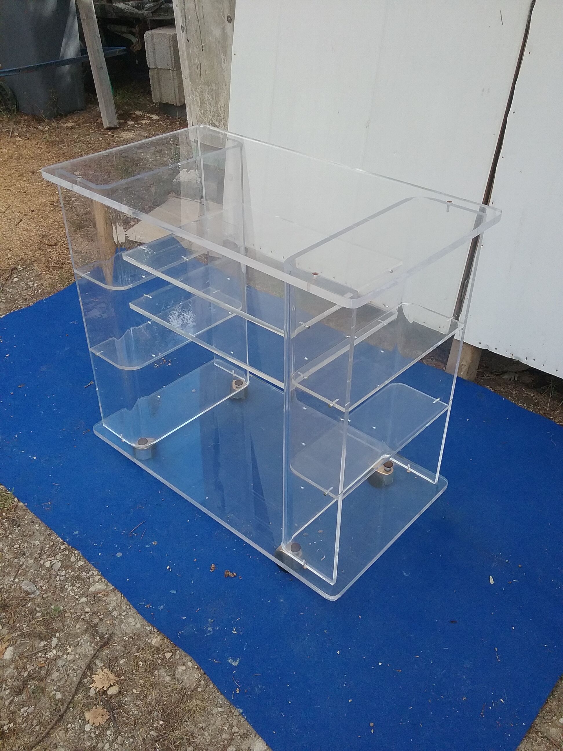 Vintage plexiglass server