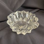 Art deco ashtray in old vintage molded glass glass pocket emptier