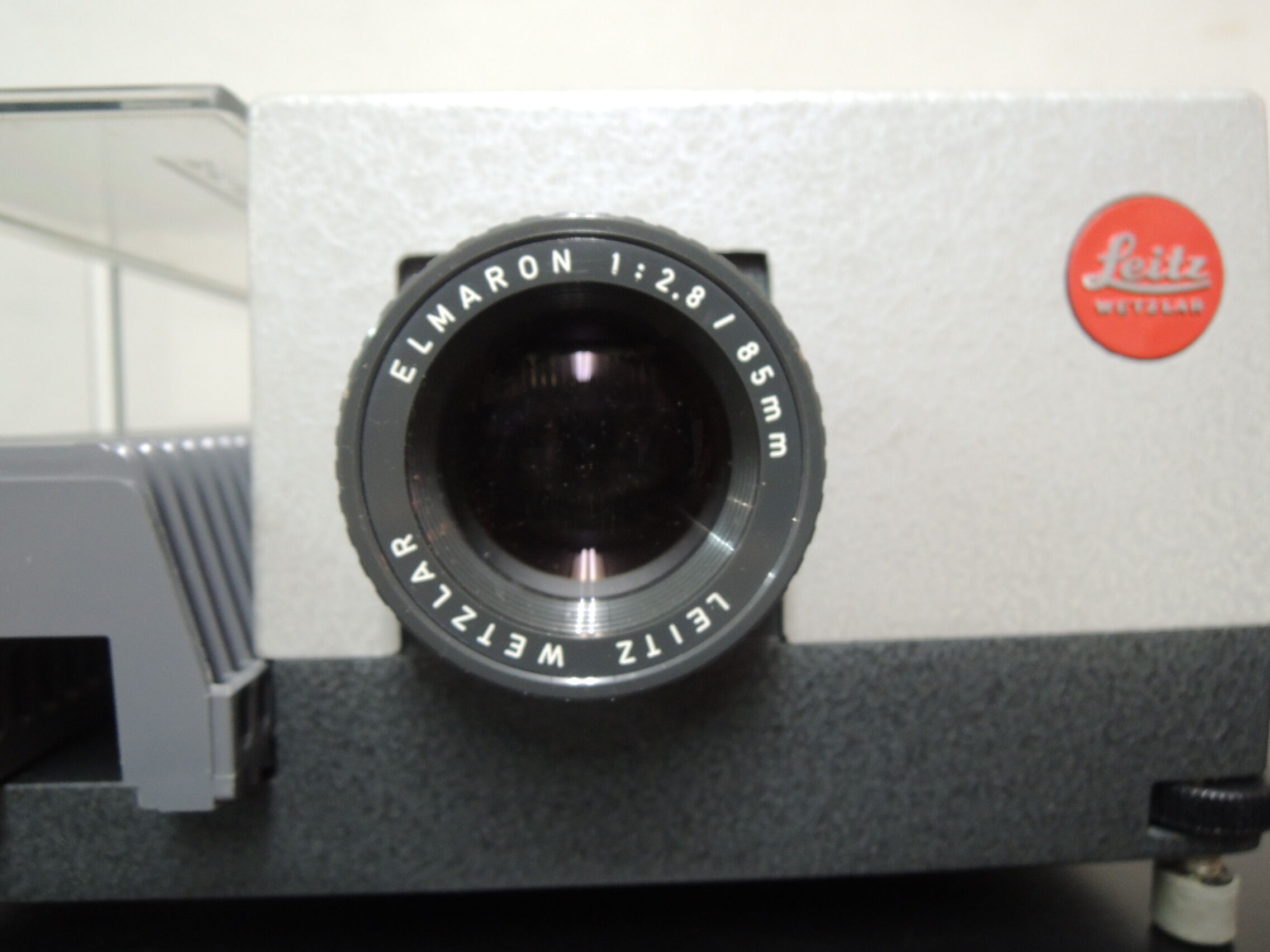 Leica slide projector