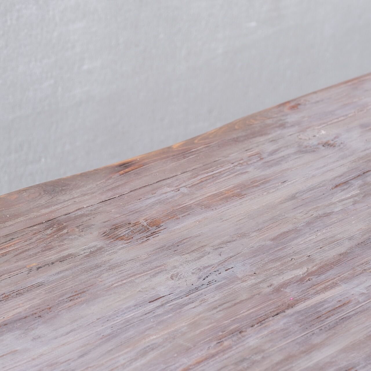 Console en pin teinté Belgique