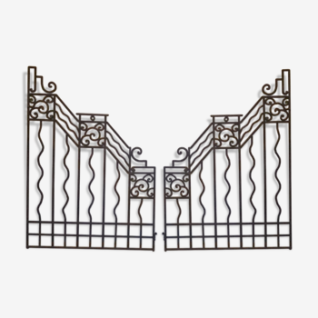 Iron wrought iron art deco portal grids