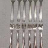 Christofle Atlas - 12 silver-plated oyster forks in very good condition.