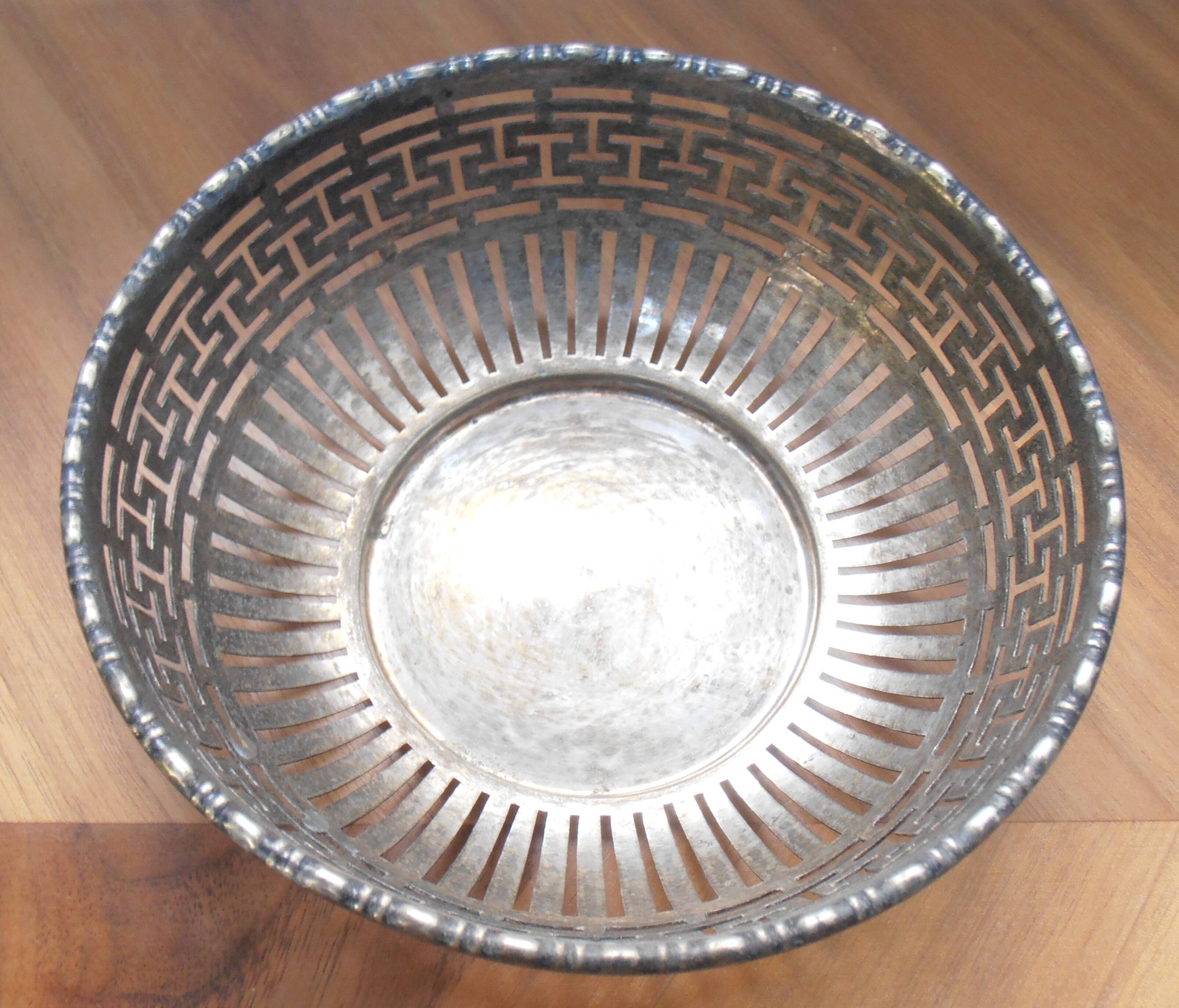 Old silver-look metal basket cup from the 1930s nickel silver