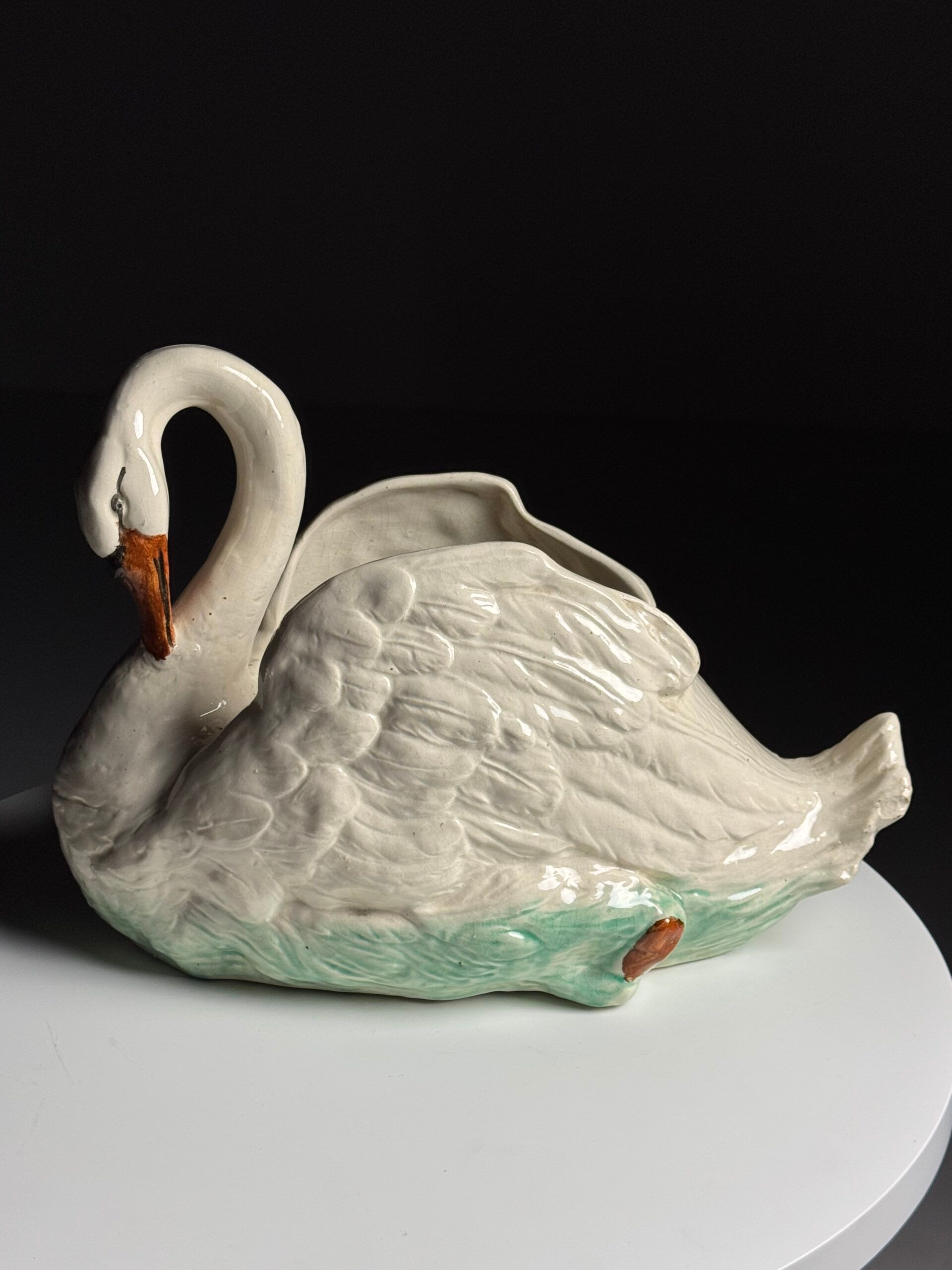 Champagne cooler vase swan vintage