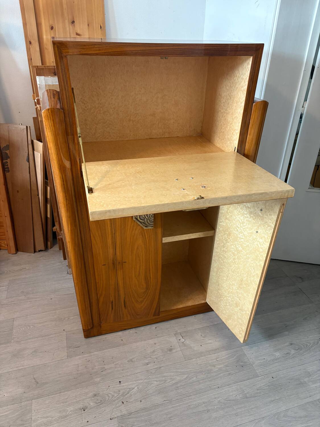 Art Deco bar furniture