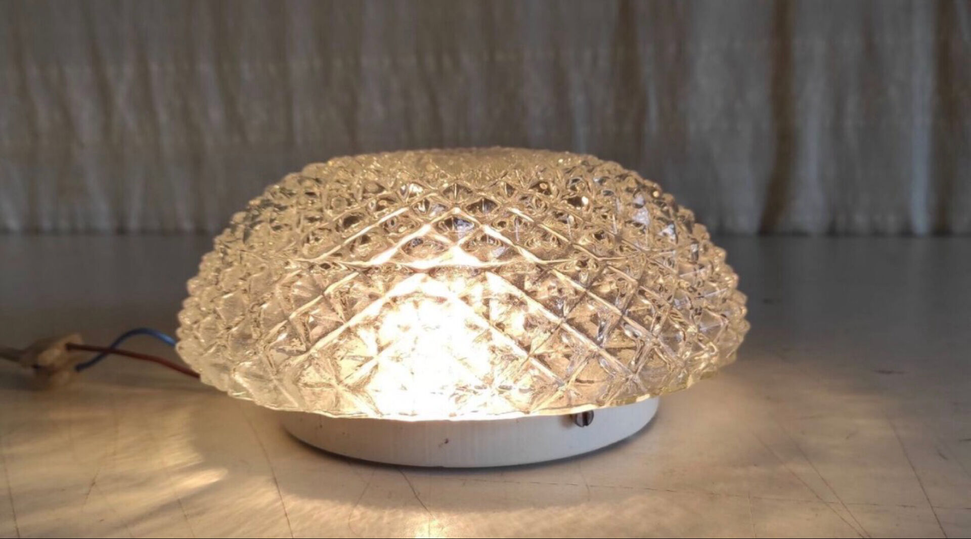 Ceiling light or wall light in moulded glass with diamond point - mid 20th century