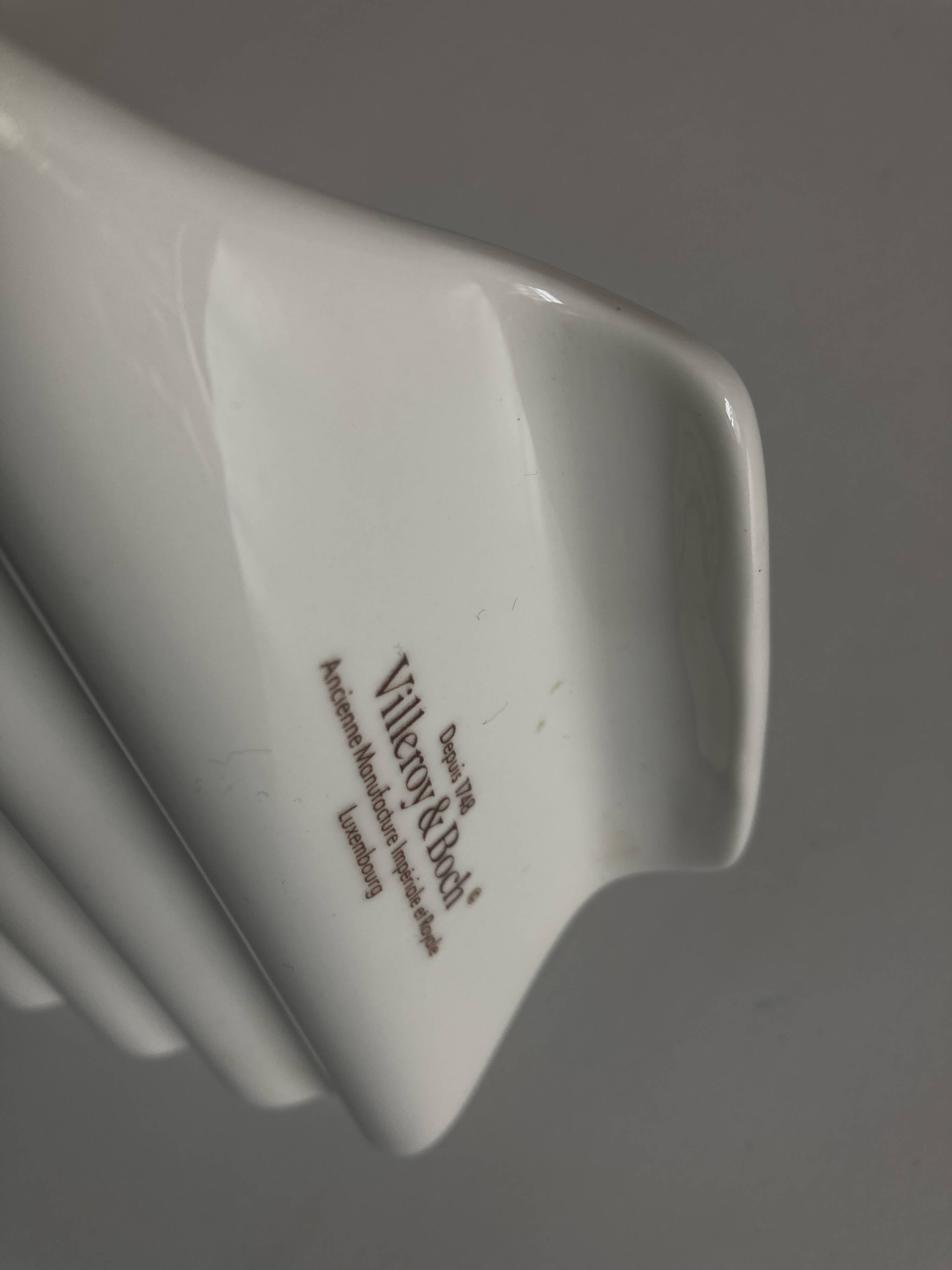 Villeroy & Boch white wavy earthenware tray 1970