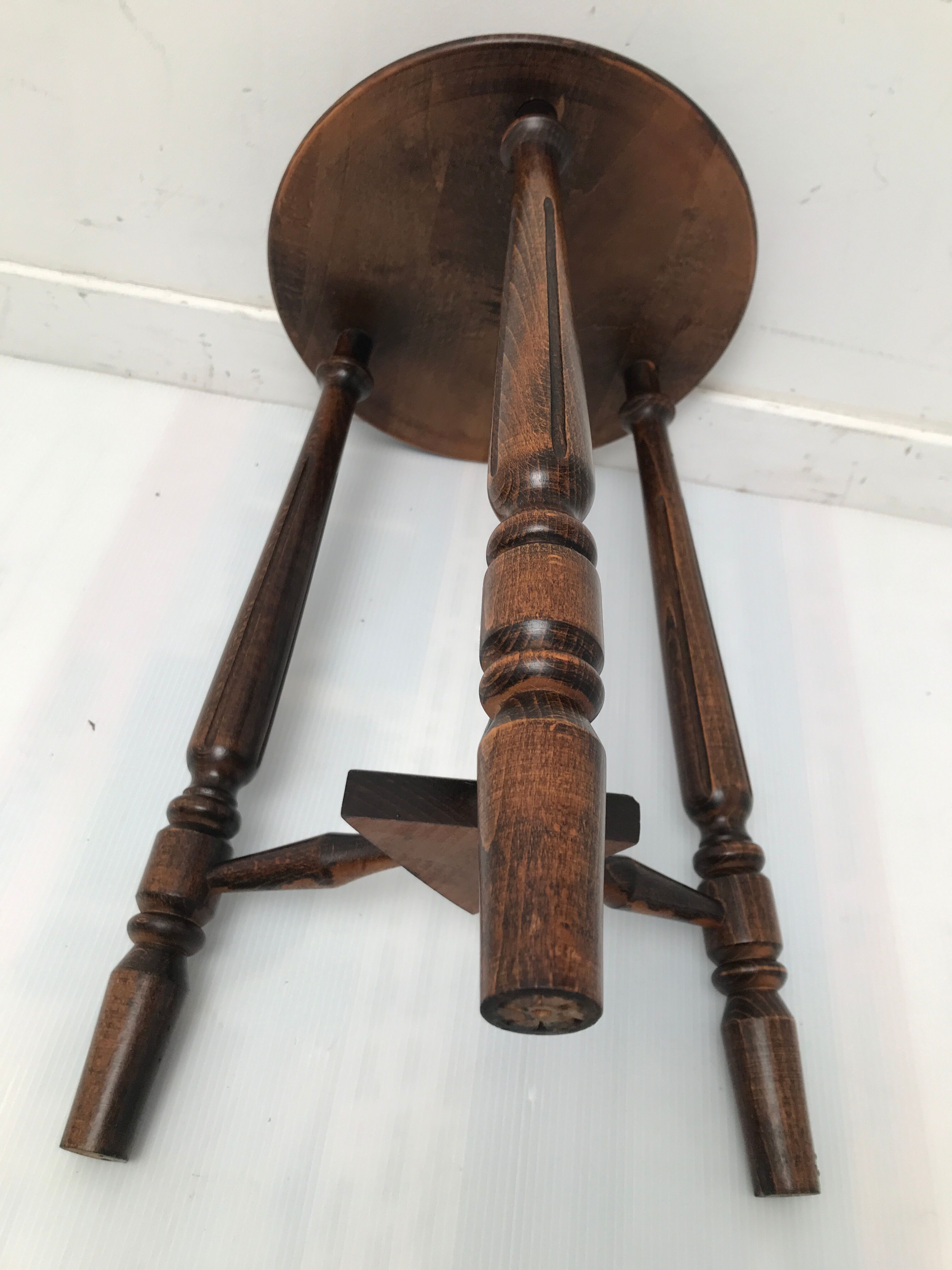 Wooden stool tripod foot