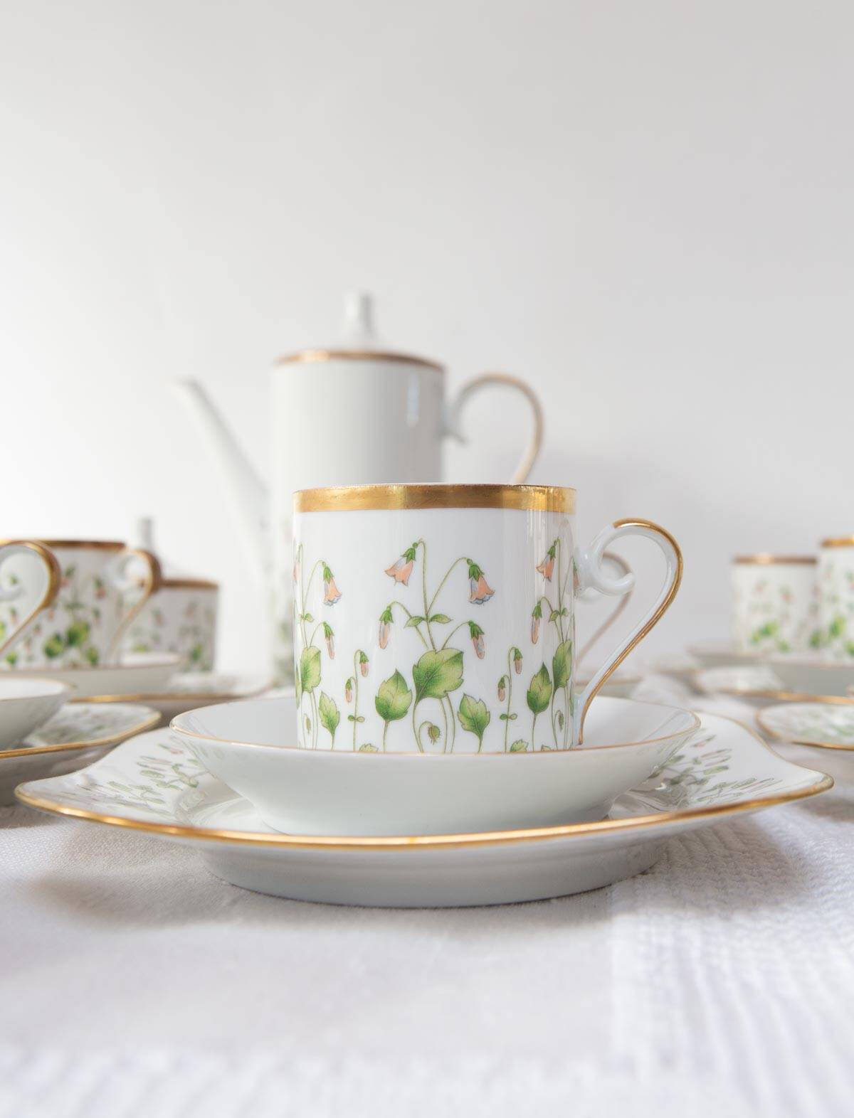 Hackefors "Linnea Borealis" 43-piece Swedish coffee service for 13 people, 1970s